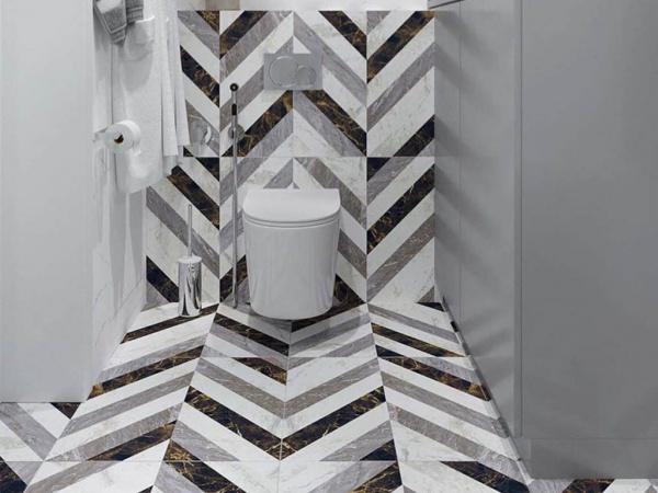 На фото CHAMBORD (Estima)