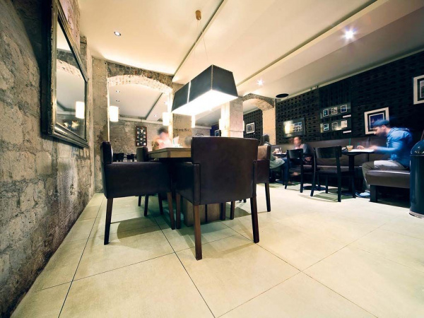 На фото Плитка BETON (Apavisa)