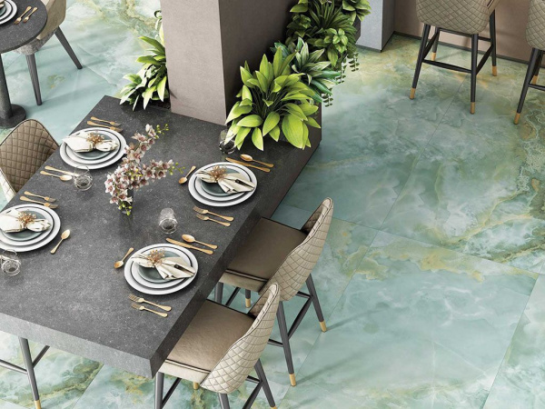 На фото Плитка ONYX VERDE (Colortile)