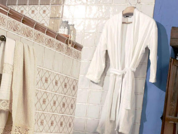 На фото Плитка PORTILLO (Vives Ceramica)