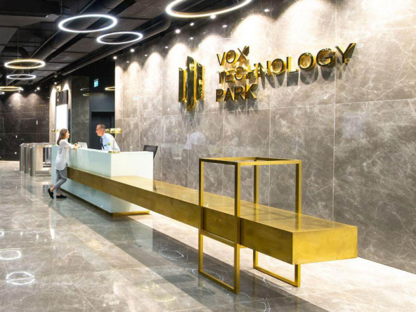 На фото Плитка MARMOKER (Casalgrande Padana)