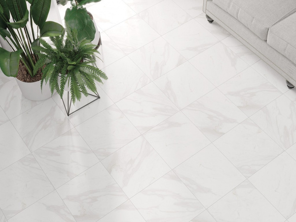 На фото Плитка ROYAL STONE (Cersanit)