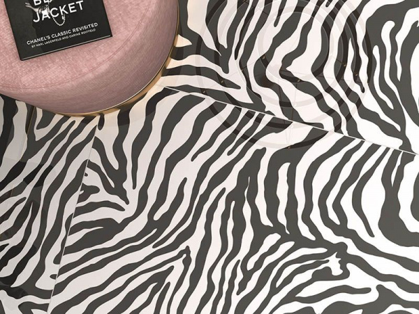 На фото Керамогранит  MOONLIGH (APE Ceramica)