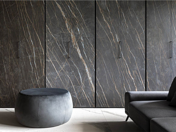 На фото Плитка IN-SIDE (Laminam)