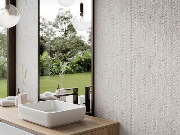 На фото Плитка VERSE (Keraben)