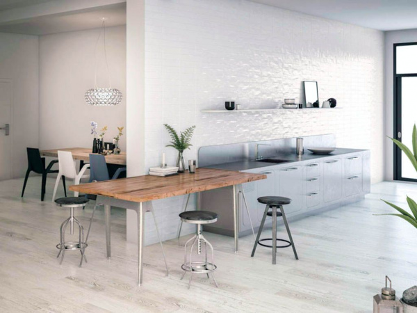 На фото Плитка МАЙОЛИКА (TAU Ceramica)