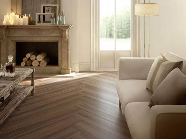 На фото Мезон