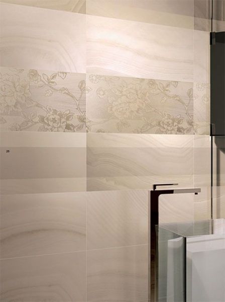 На фото Плитка AGATA (Roberto Cavalli)