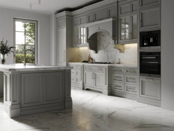 На фото Montis