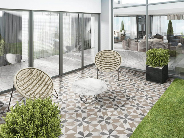 На фото Плитка VERSAILLES HERMITAGE (Mainzu)