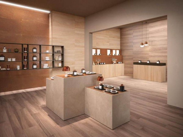 На фото Мезон