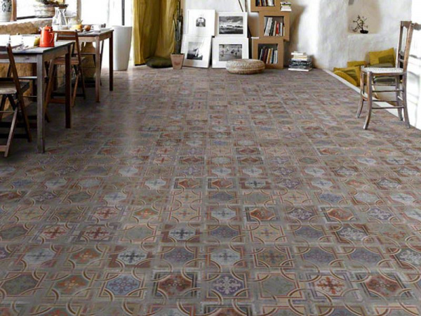 На фото Плитка 1900 (Vives Ceramica)