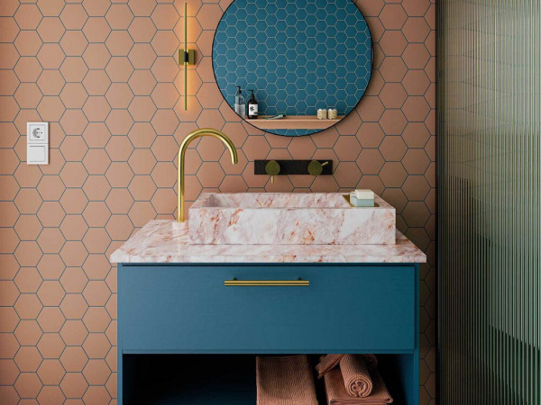 На фото Плитка BEE (DNA Tiles)