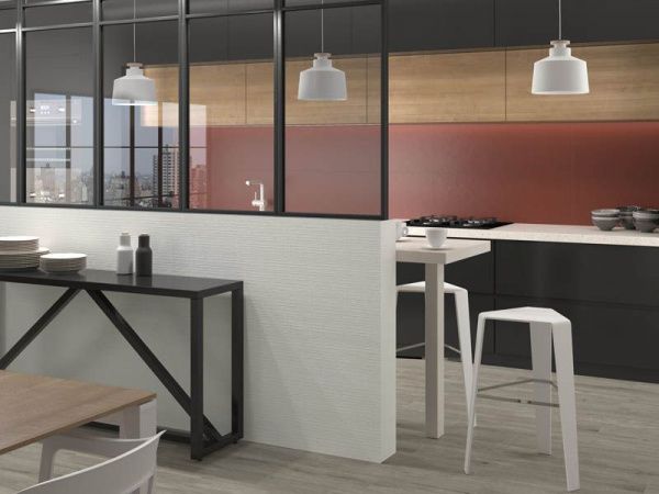 На фото Плитка CLOUD (APE Ceramica)